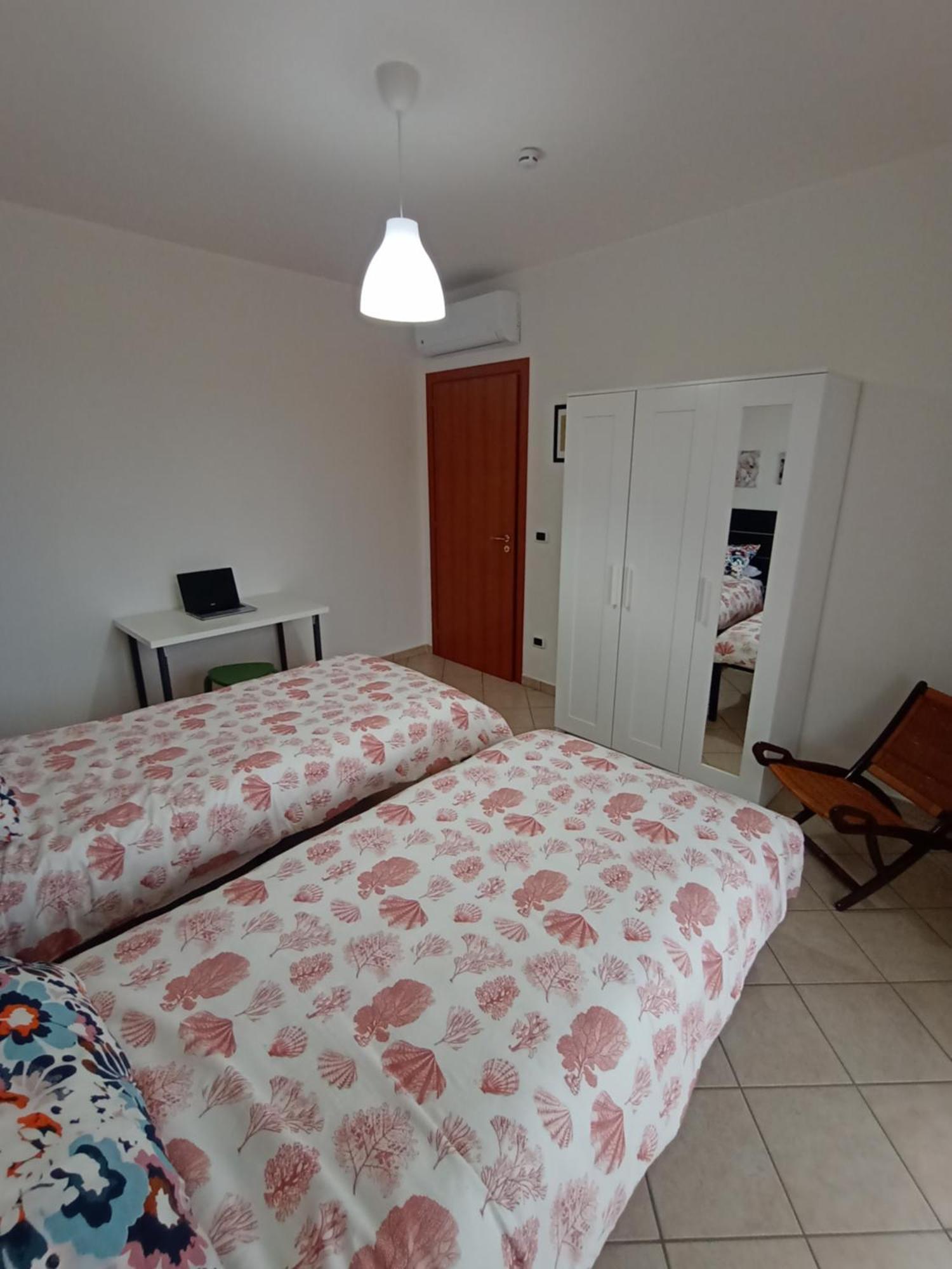 Degli Angioini Holiday Home Каулонія Марина Екстер'єр фото